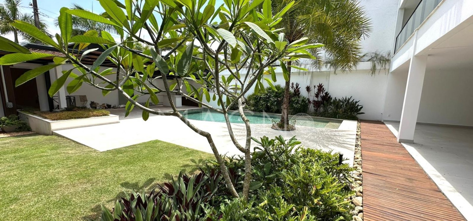 Linda Casa no Jardim Marapendi 5 Suítes