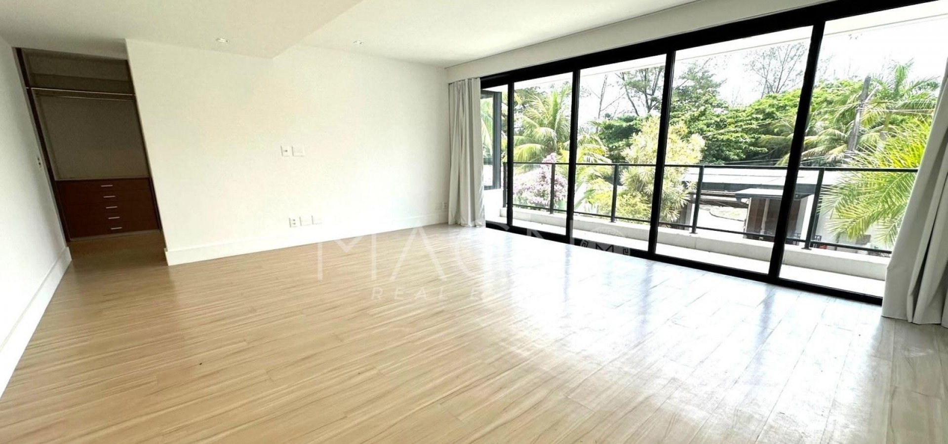 Linda Casa no Jardim Marapendi 5 Suítes