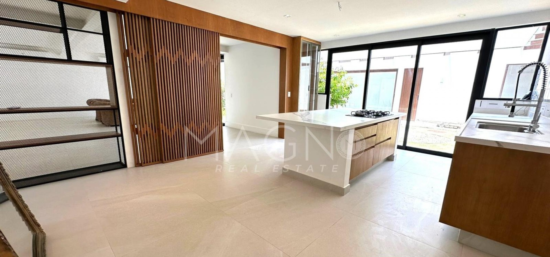 Linda Casa no Jardim Marapendi 5 Suítes