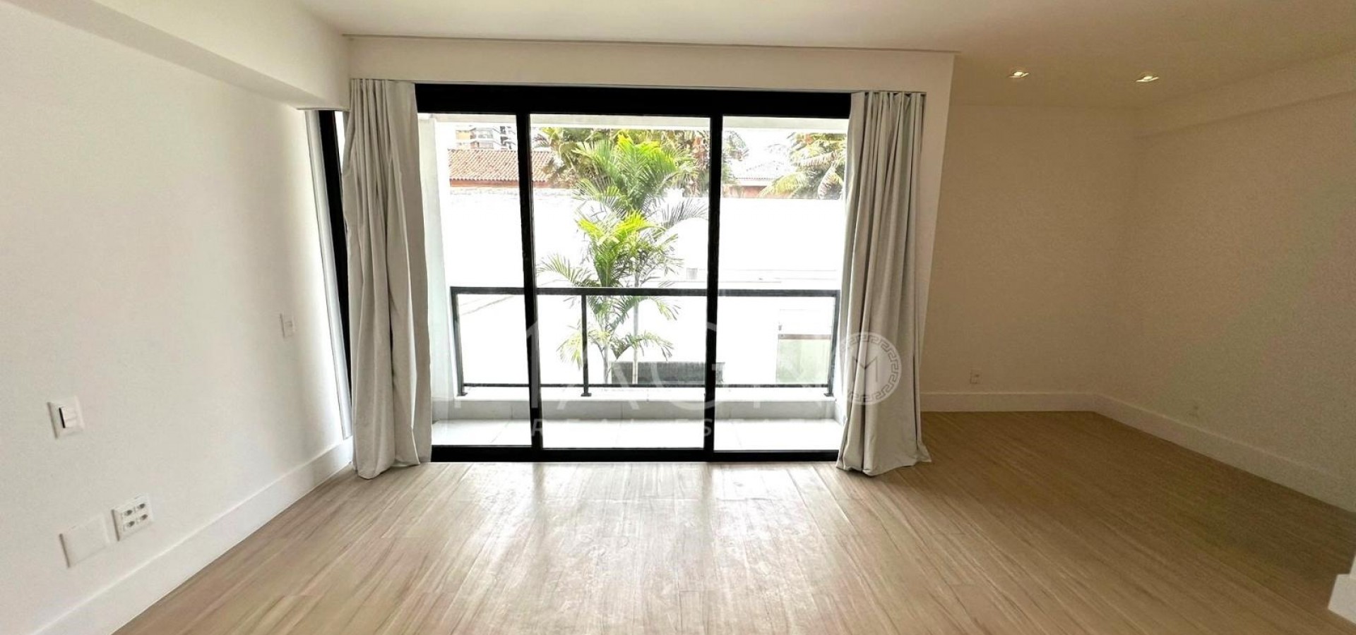 Linda Casa no Jardim Marapendi 5 Suítes