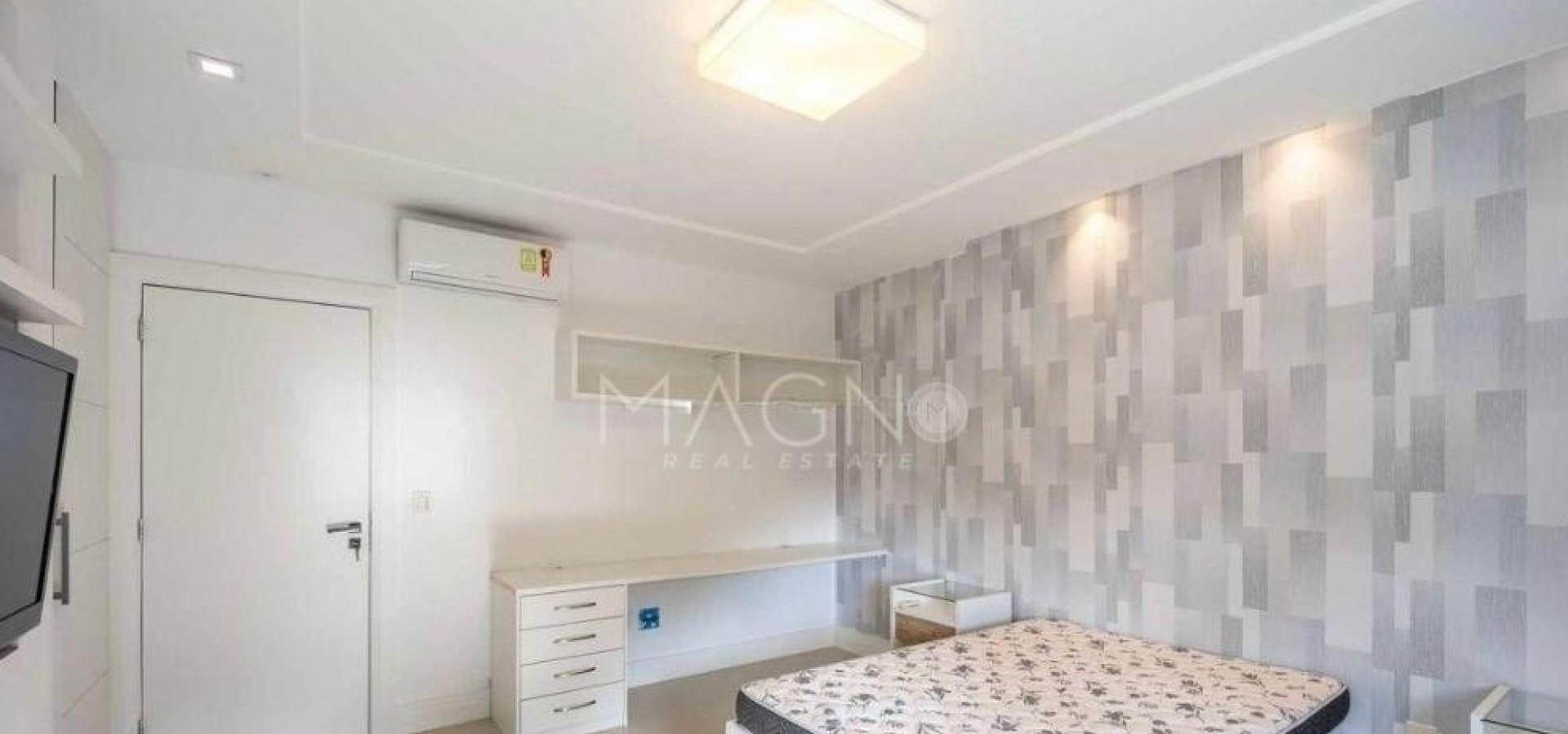 Casa com 4 Suítes no Quintas do Rio