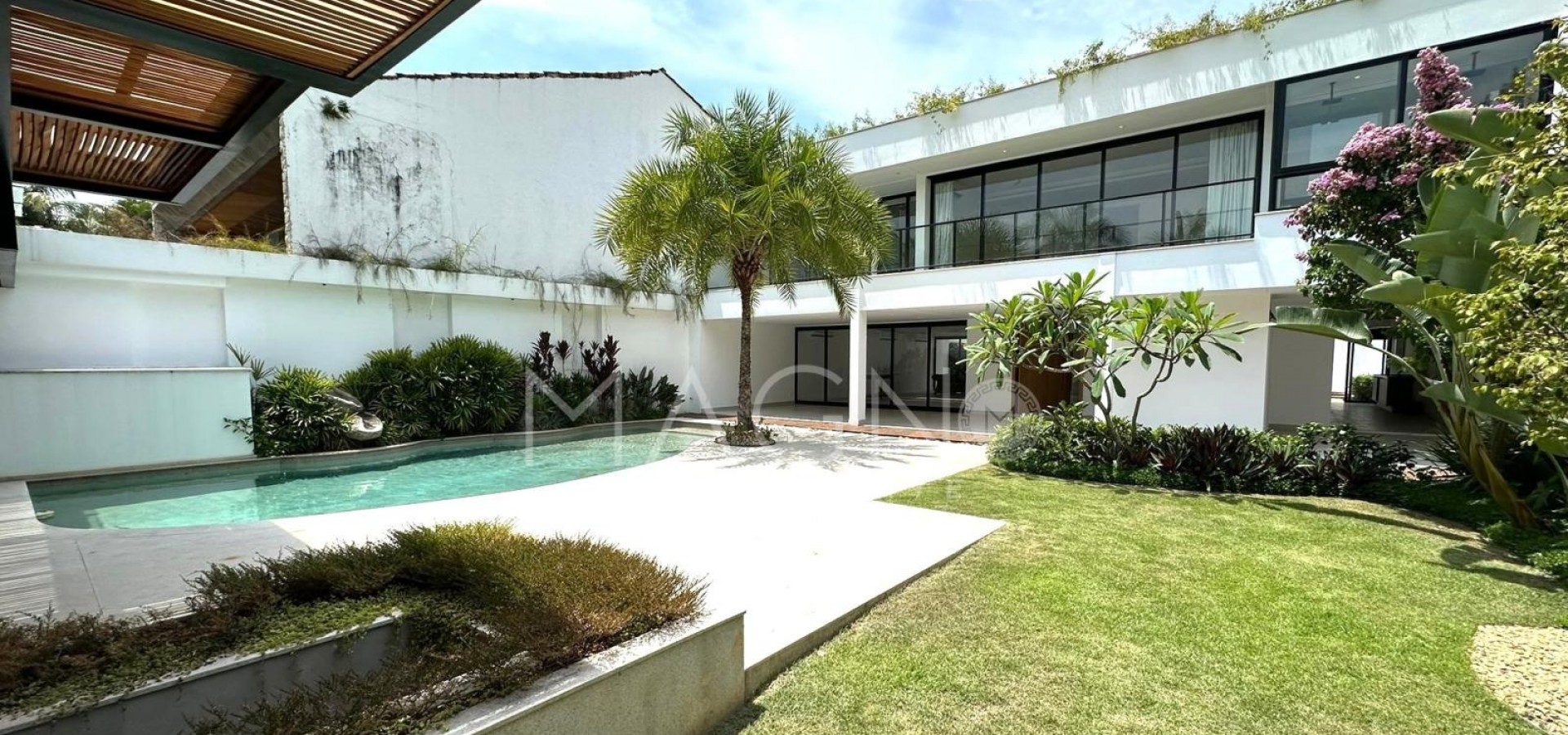 Linda Casa no Jardim Marapendi 5 Suítes