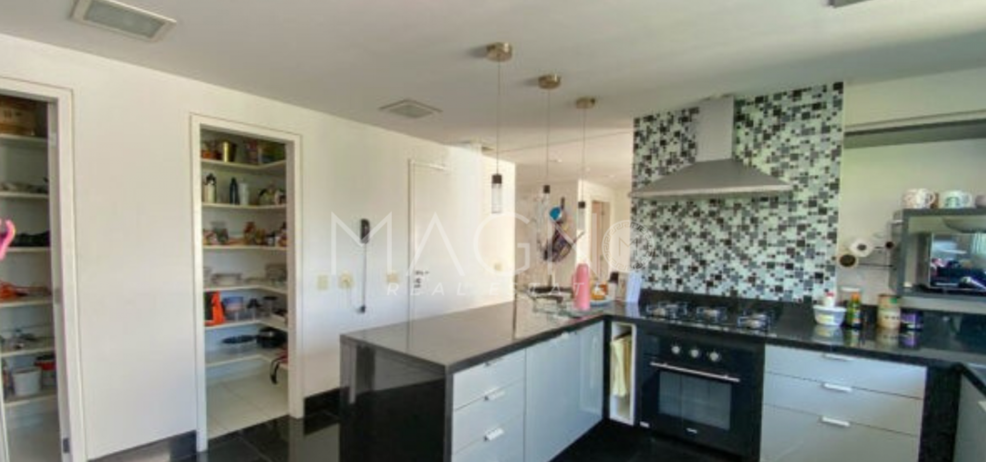Apartamento Perfeito em Niterói 4 Suítes