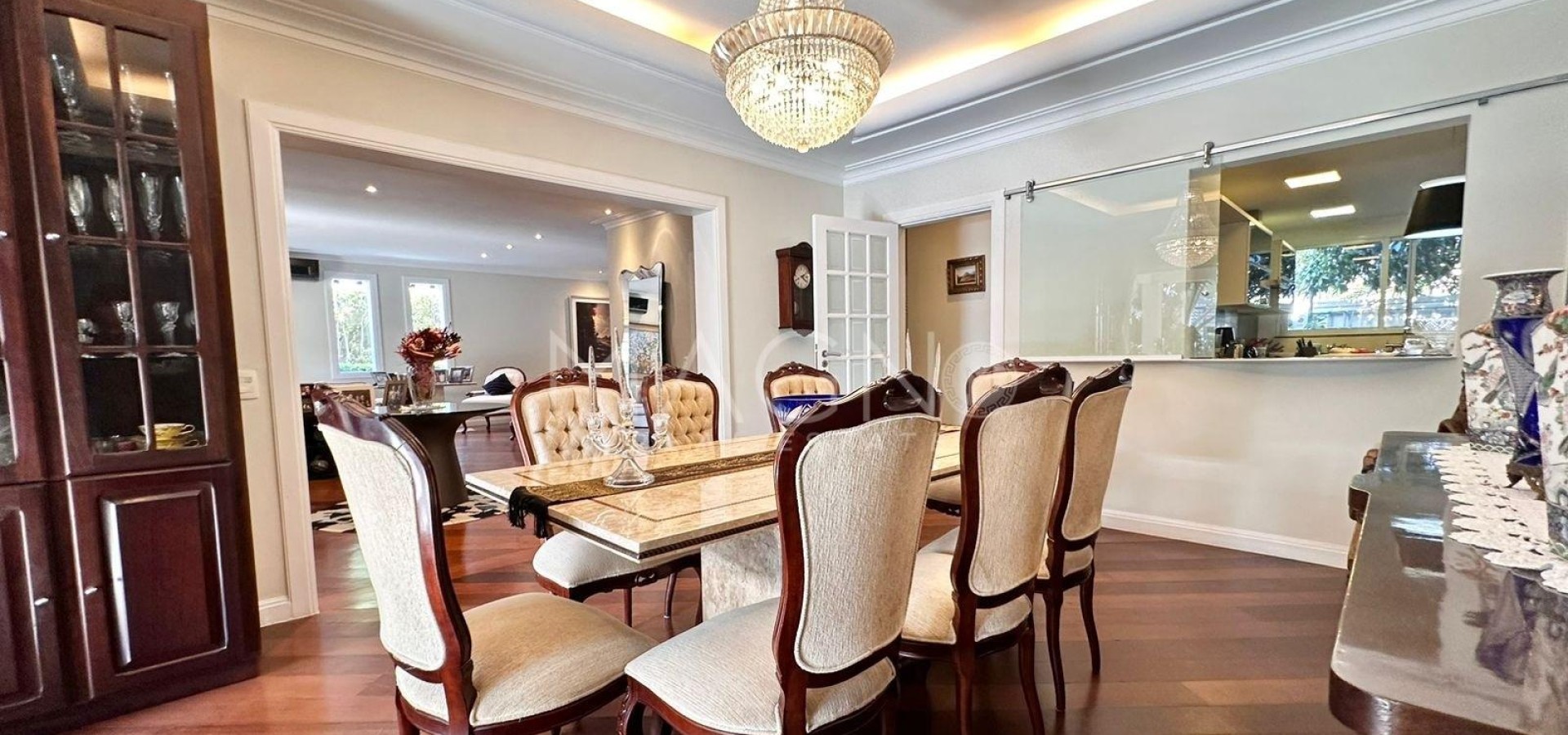 Casa Triplex no Condomínio Mansões