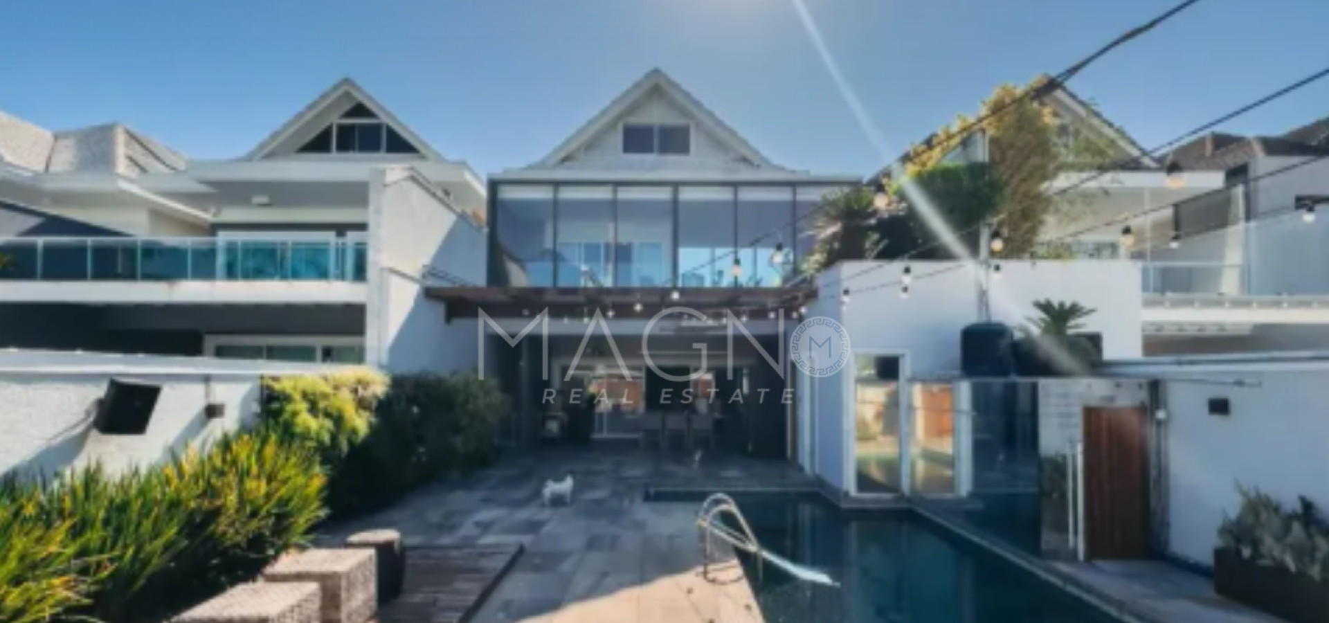 Casa na Barra da Tijuca com 5 Quartos