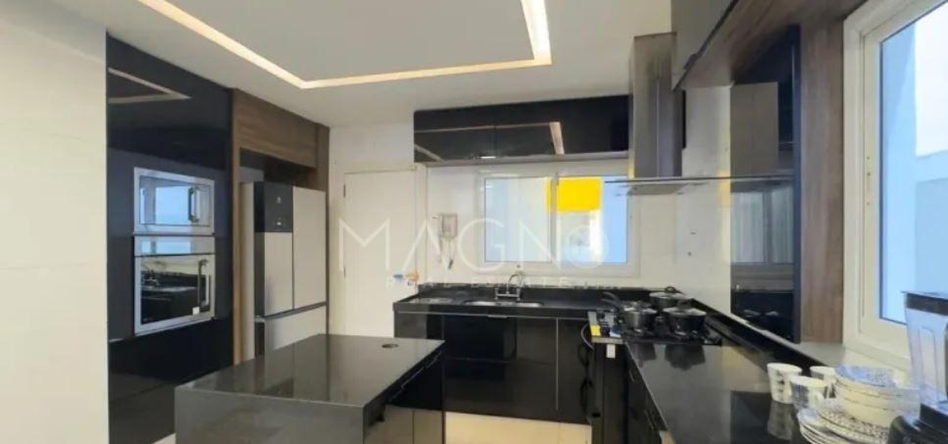 Casa na Barra da Tijuca com 5 Quartos