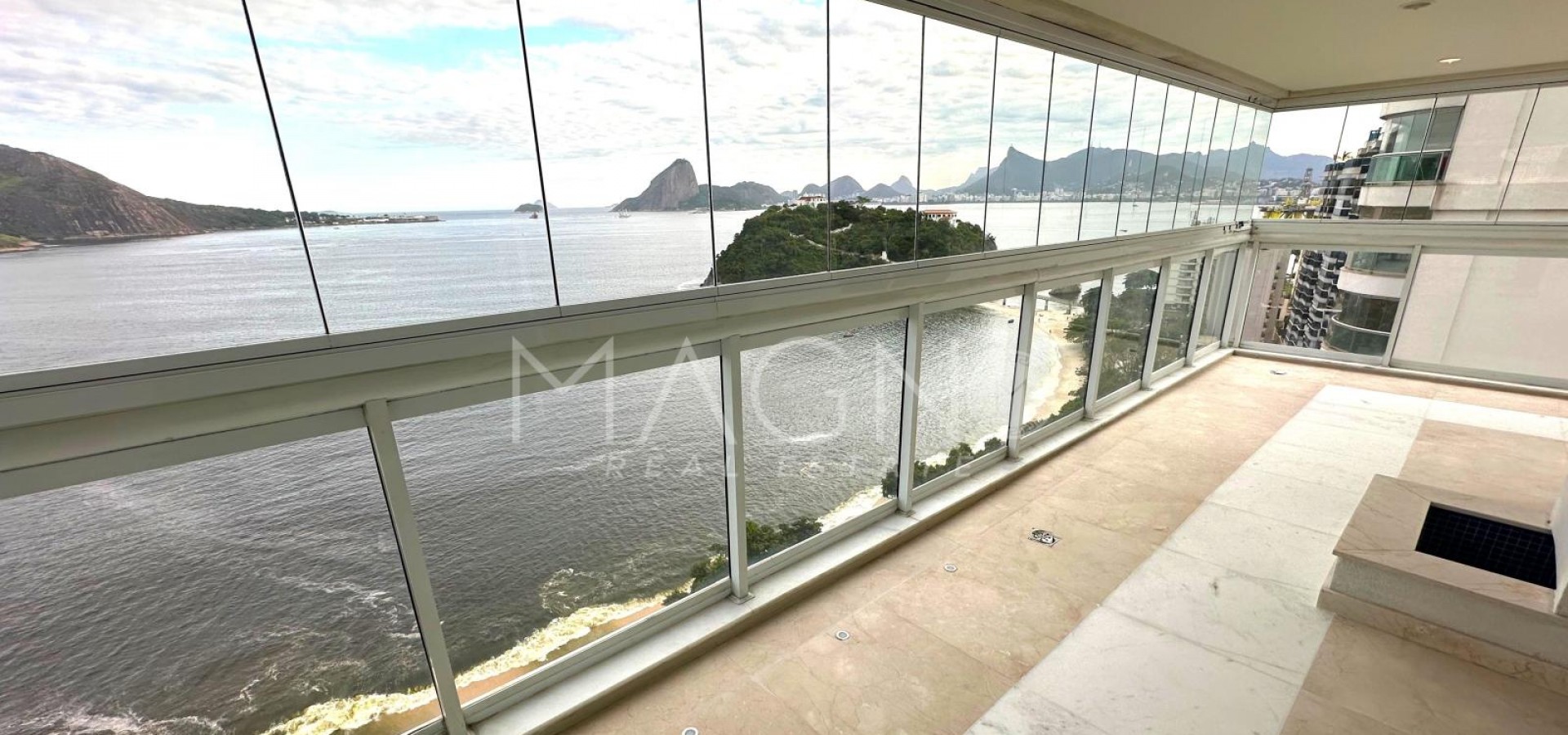Apartamento Perfeito em Niterói 4 Suítes