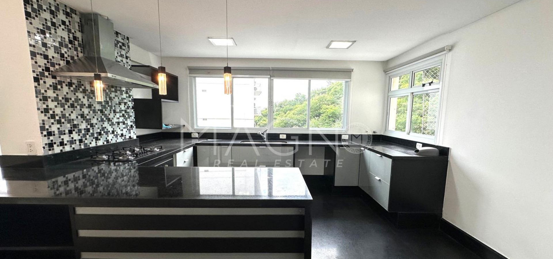 Apartamento Perfeito em Niterói 4 Suítes
