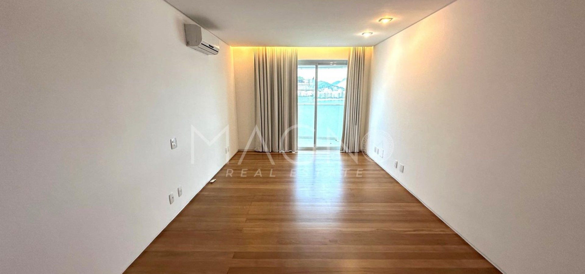 Apartamento Perfeito em Niterói 4 Suítes