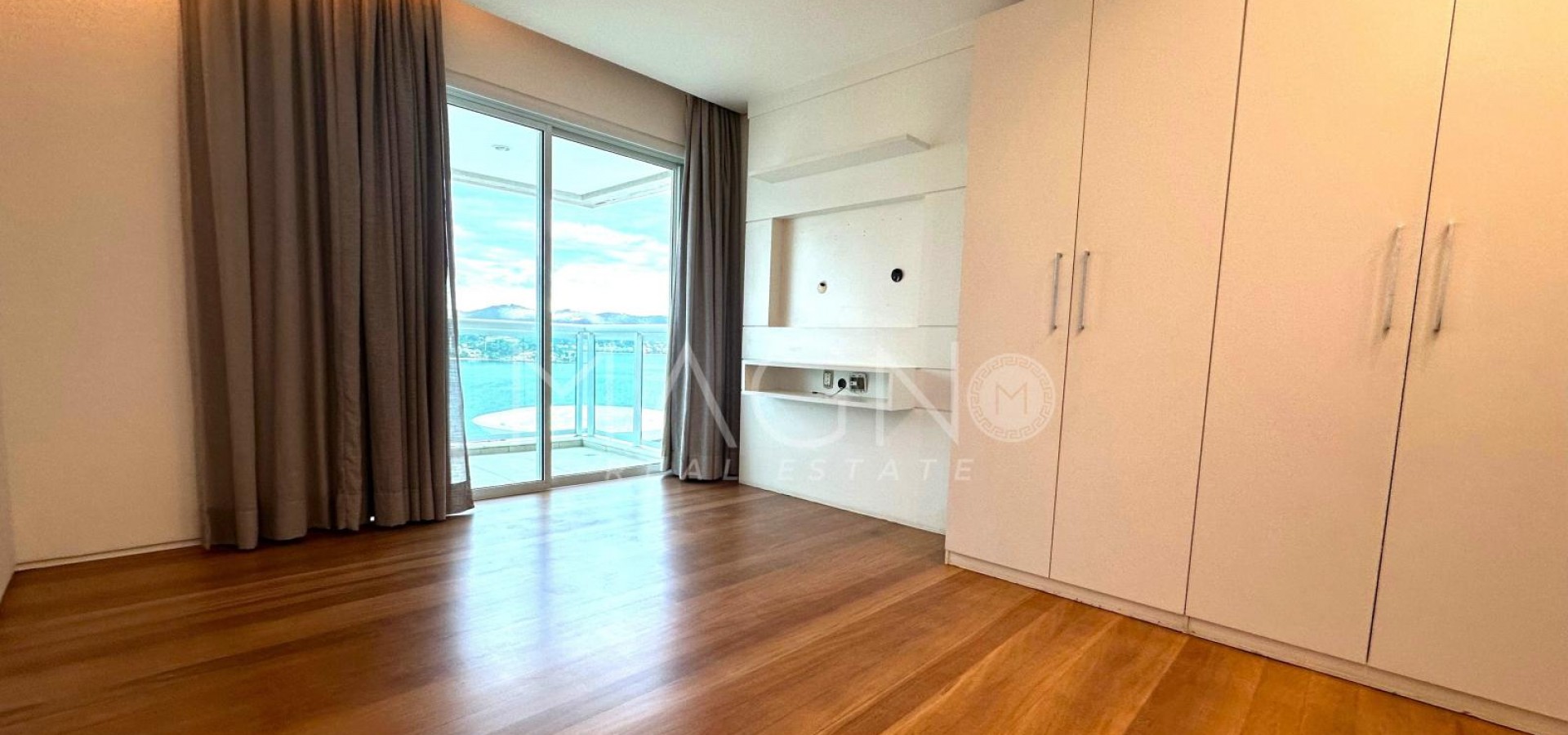 Apartamento Perfeito em Niterói 4 Suítes