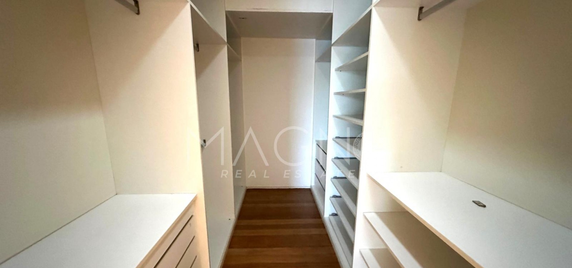 Apartamento Perfeito em Niterói 4 Suítes