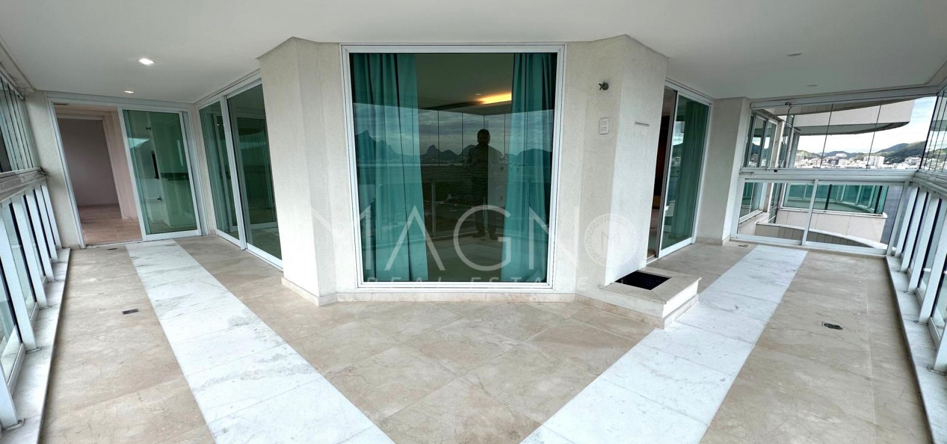 Apartamento Perfeito em Niterói 4 Suítes