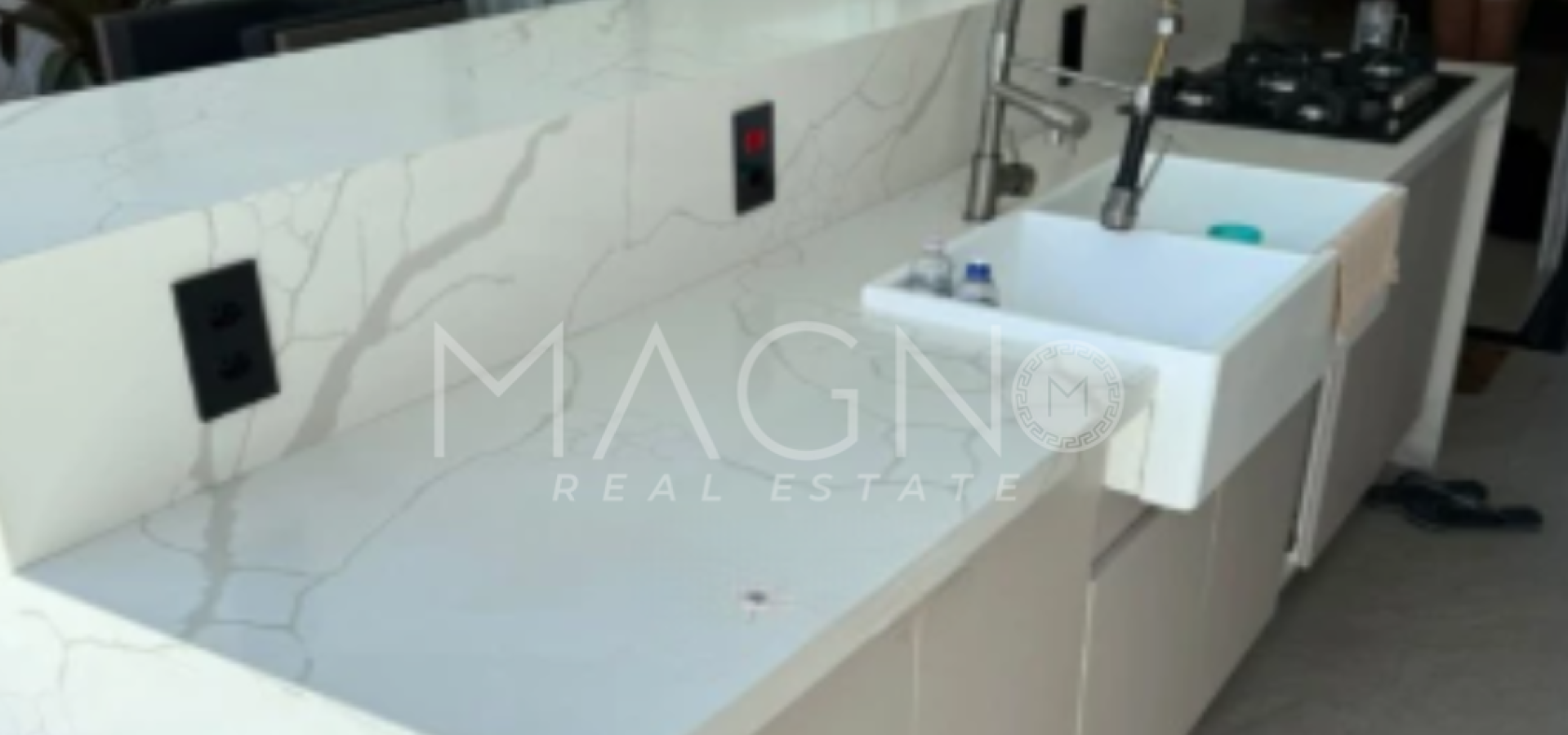 Casa de Condomínio 5 Quartos