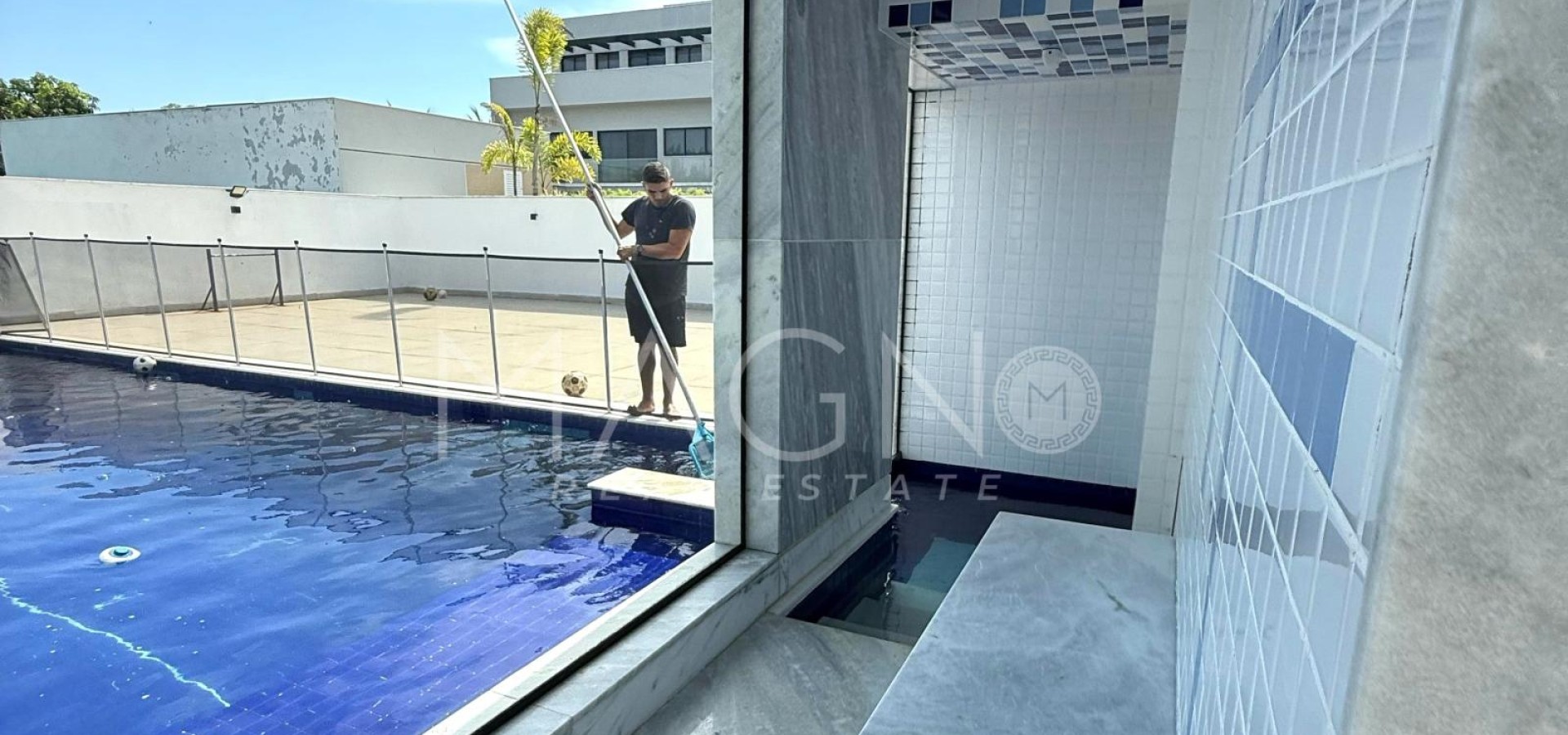 Casa em Alphaville com 4 Suítes