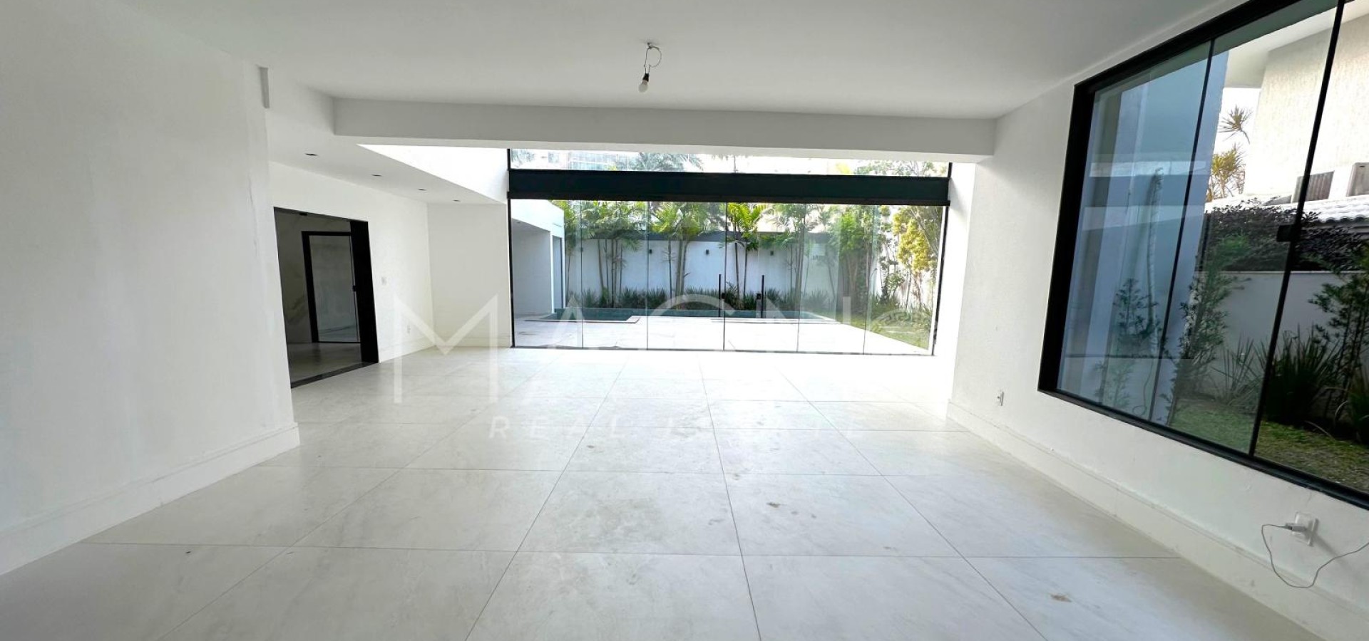 Incrível Casa Triplex no Quintas do Rio