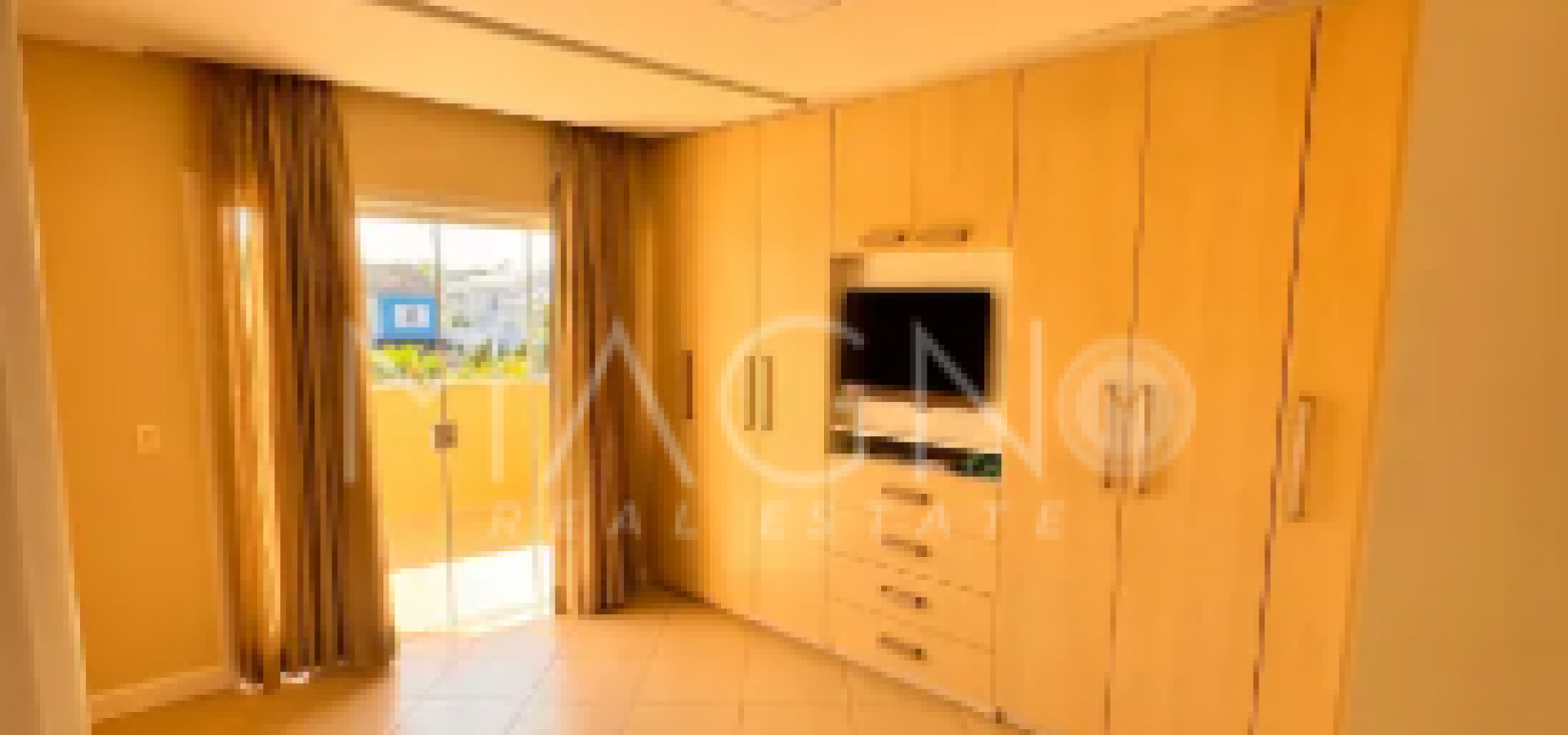 Casa no Interlagos de Itaúna 5 Quartos