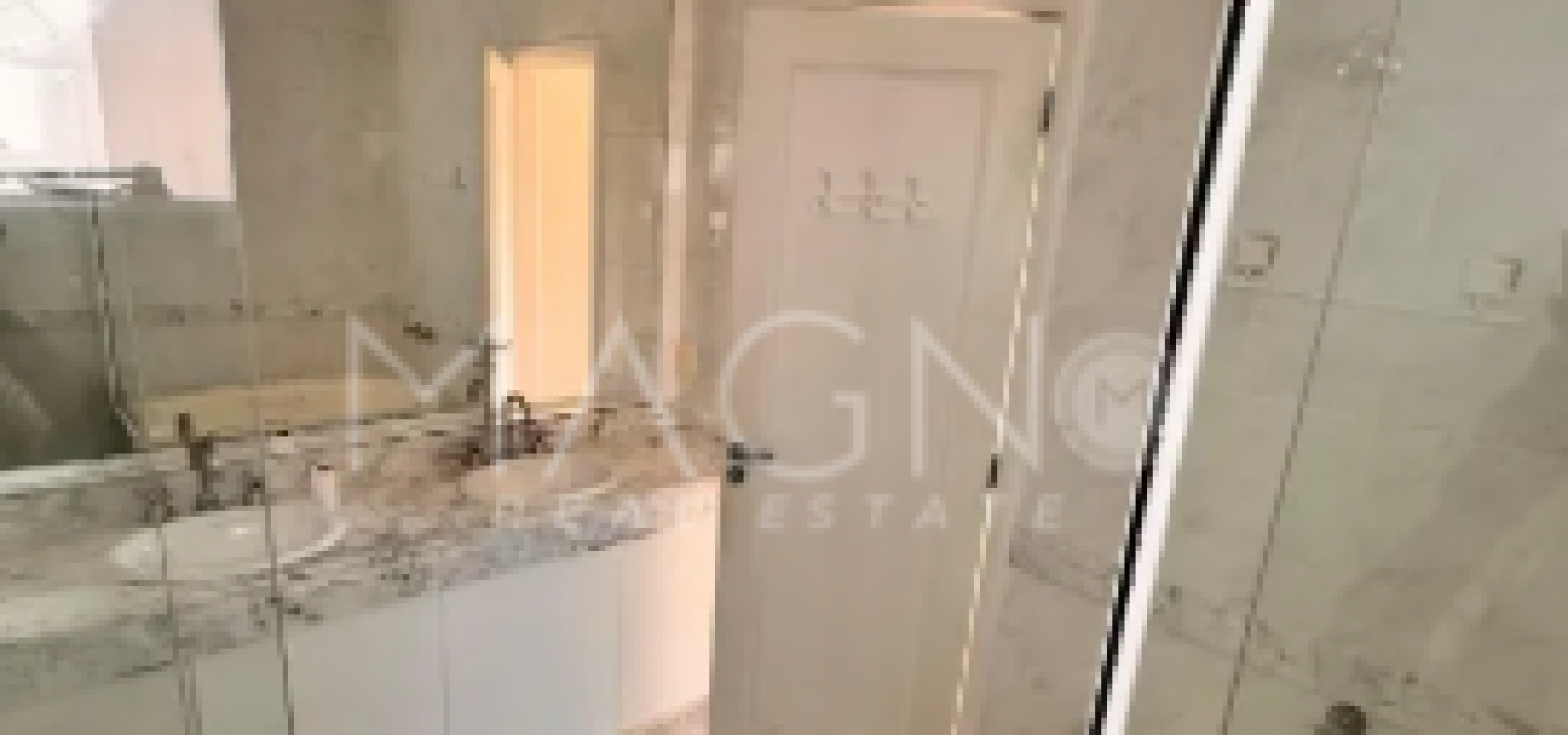 Casa no Interlagos de Itaúna 5 Quartos