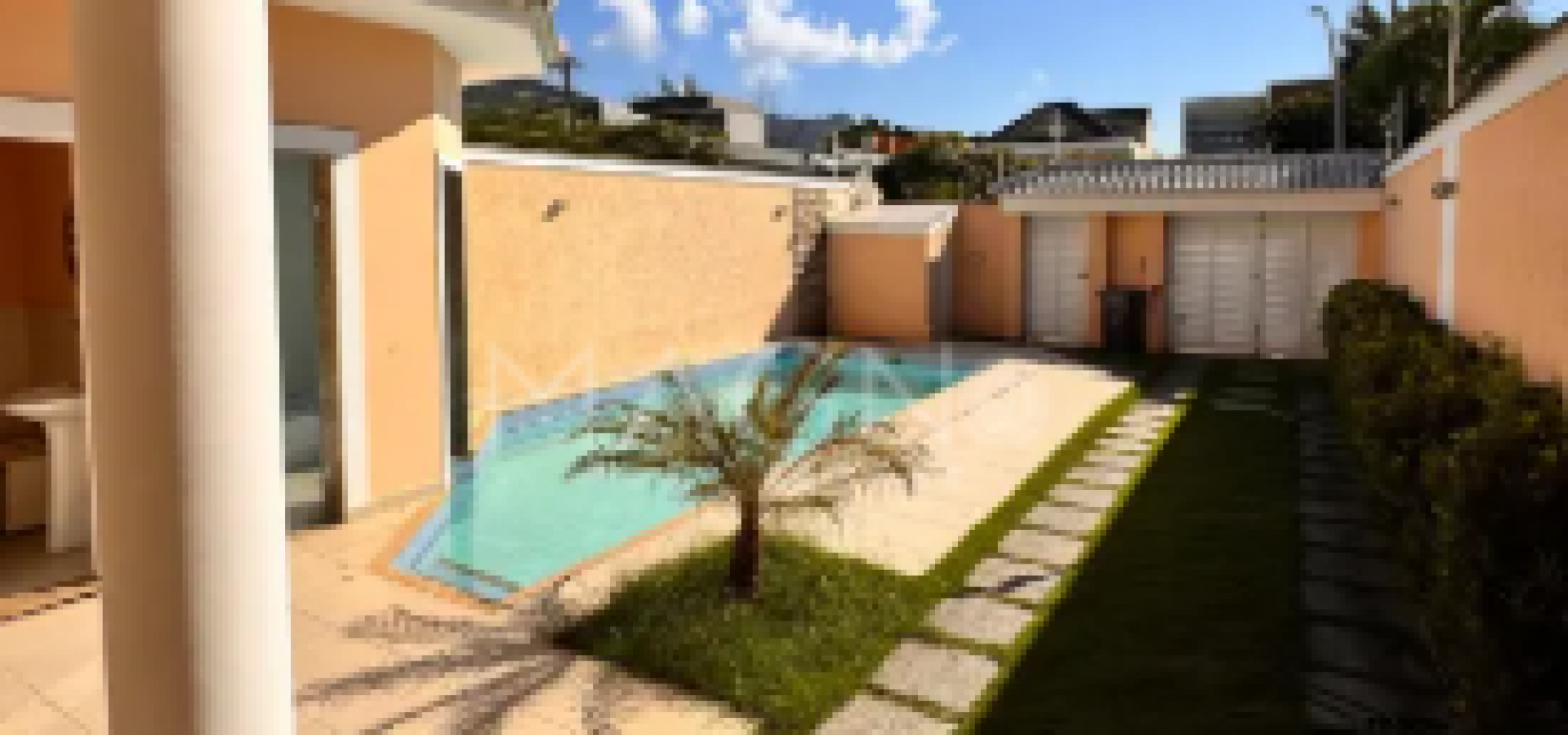 Casa no Interlagos de Itaúna 5 Quartos