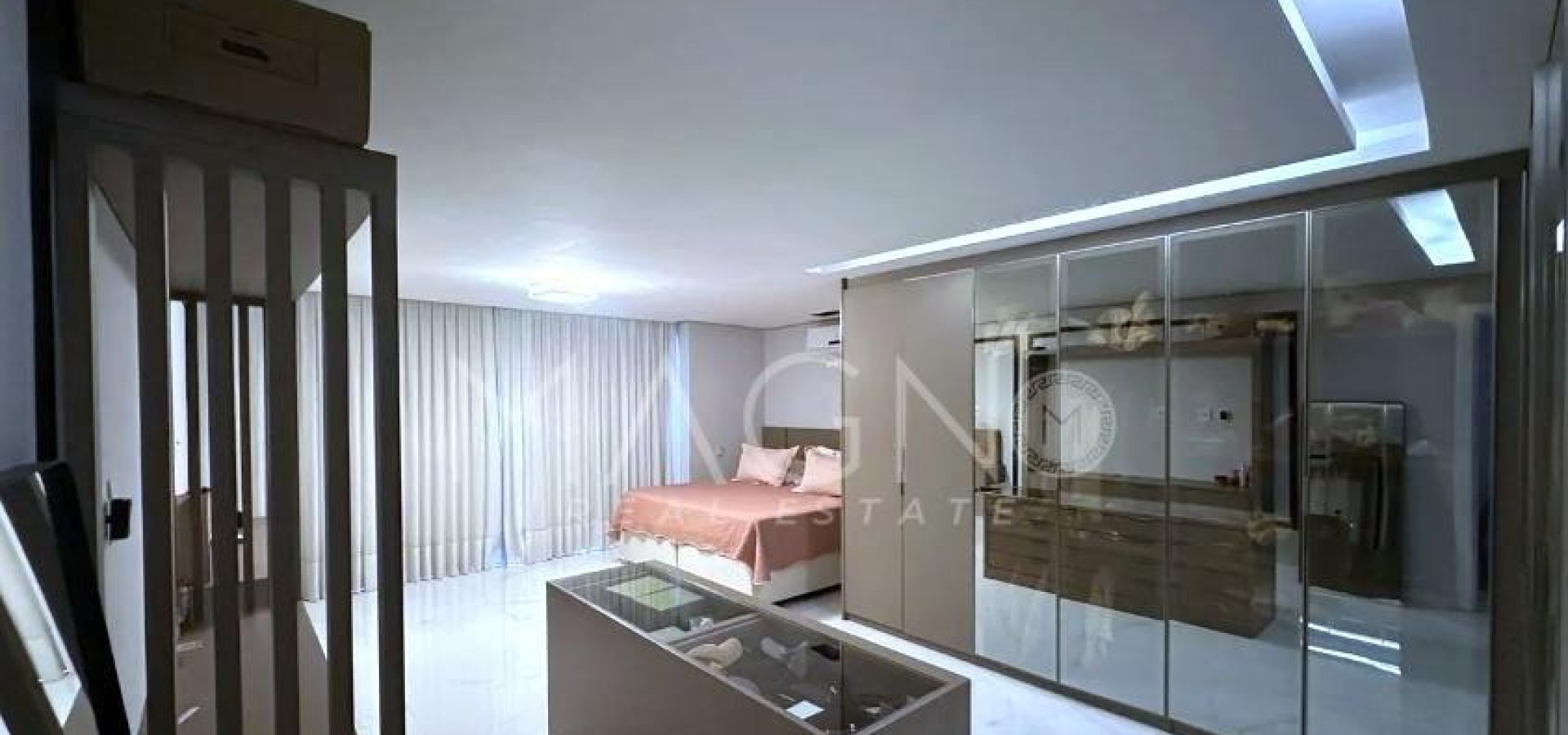 Mansão Triplex de Luxo no Recreio