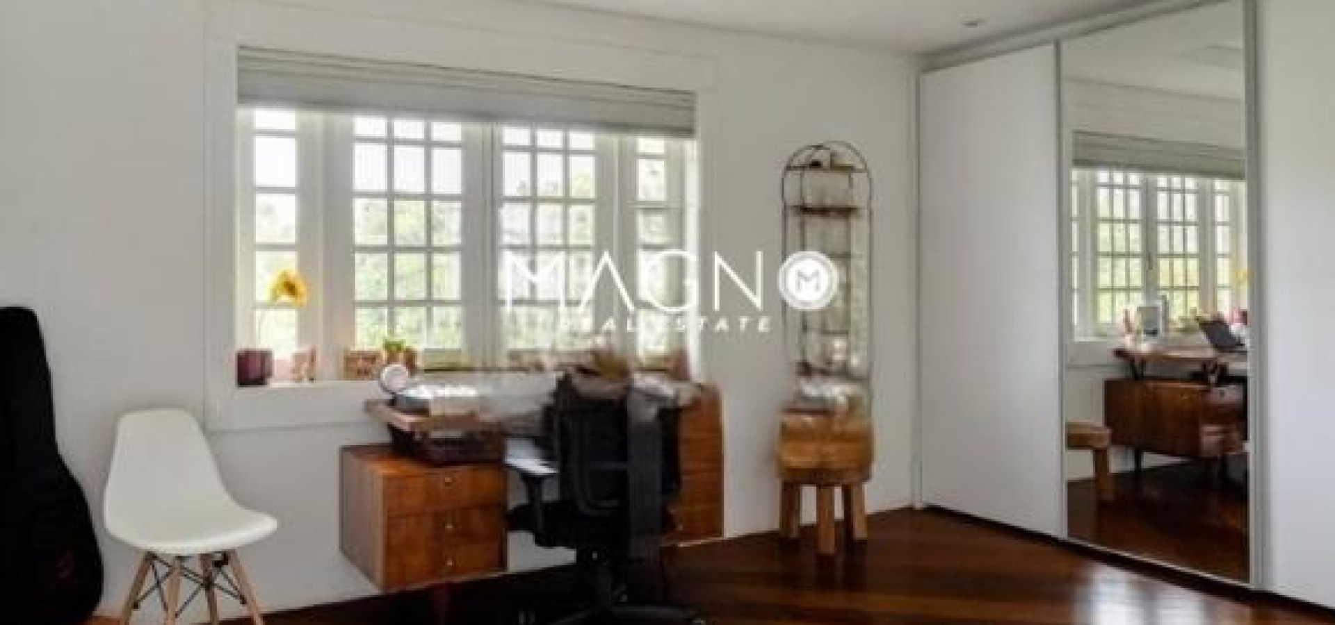 Excelente Casa no Condomínio Malibu Barra da Tijuca com 762m² Área Construída em Terreno de 1250m² 5 Suítes Elevador Piscina Sauna Garagem Subsolo