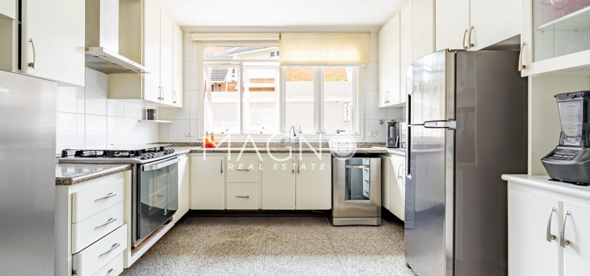 Casa para locação em Alphaville mobiliada 