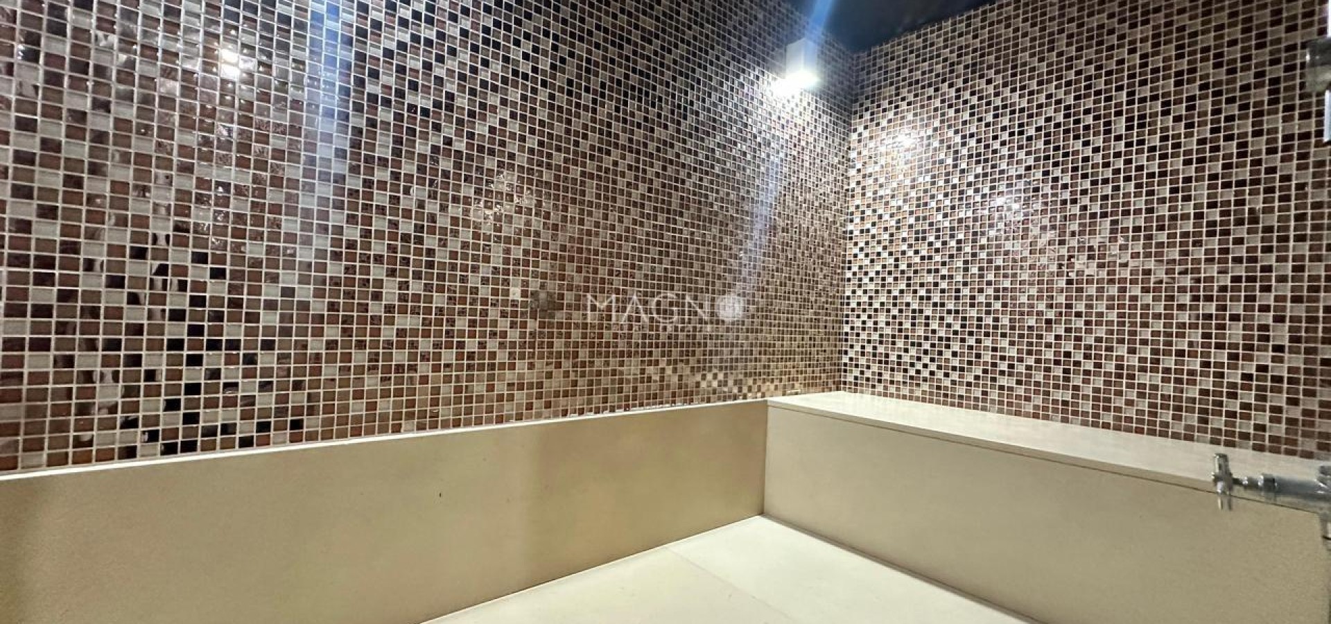 Cobertura mobiliada frontal mar na Barra da Tijuca - Rio de Janeiro - RJcom 800 m² 