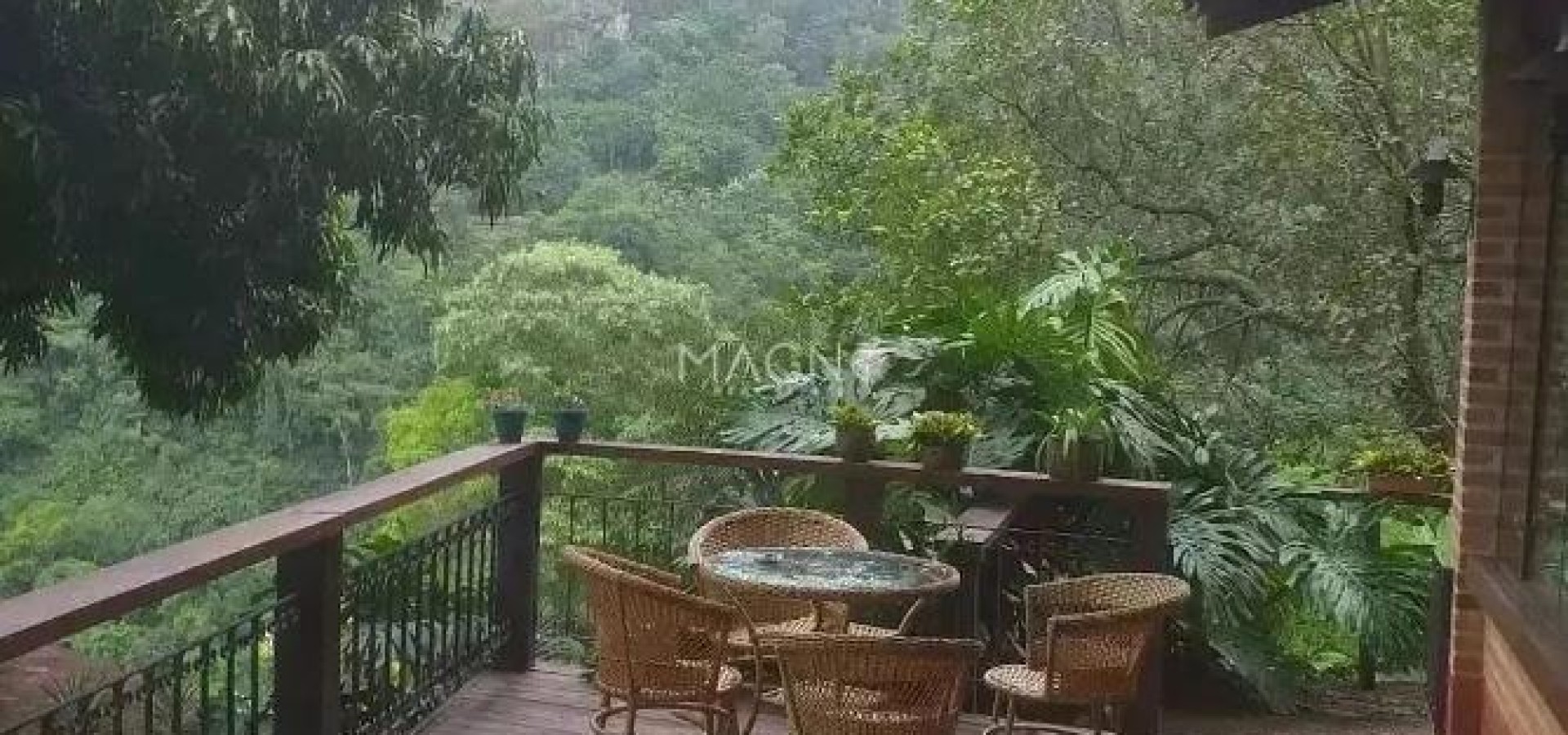 Alugo para Clinicas casarao 1000 m2 na Barra