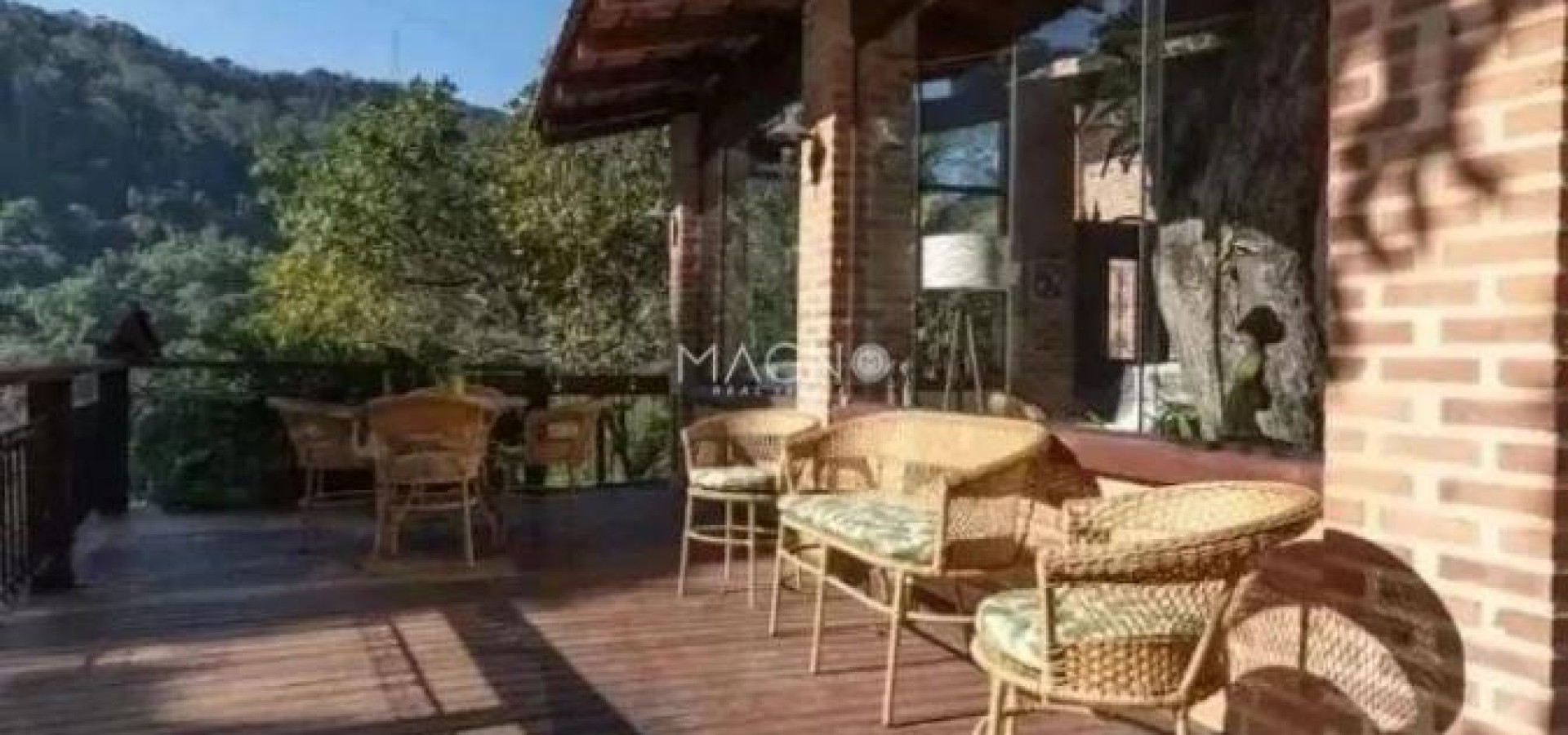 Alugo para Clinicas casarao 1000 m2 na Barra