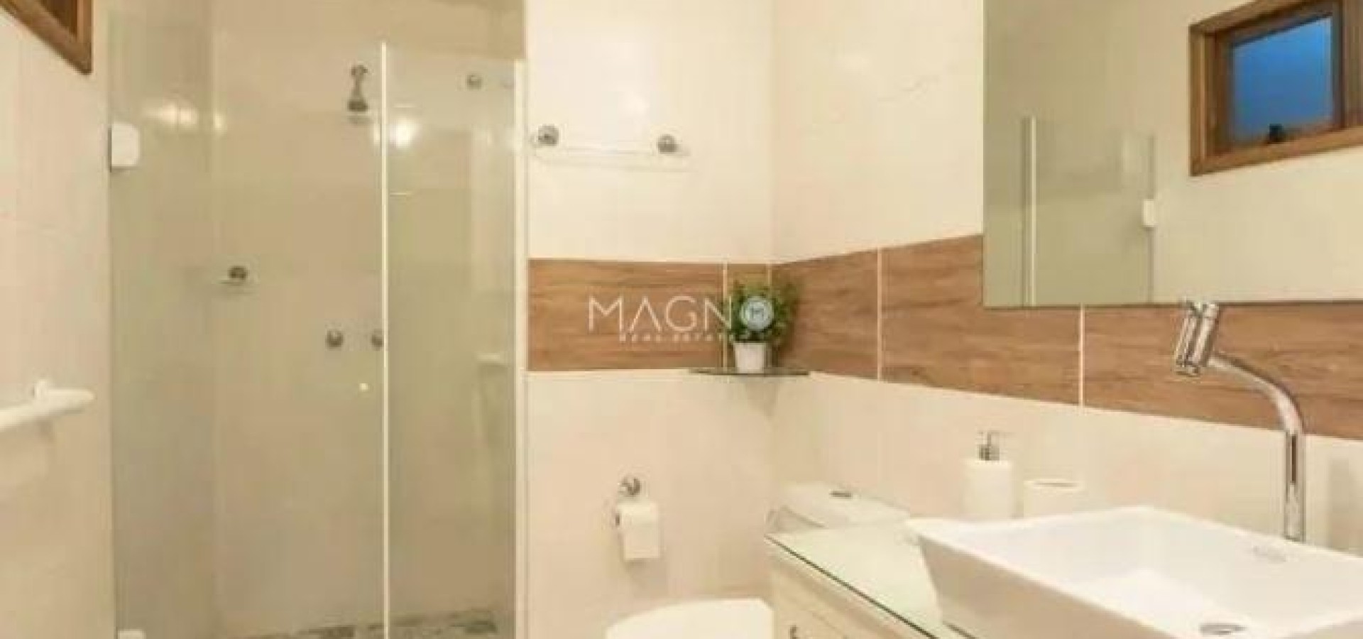 Alugo para Clinicas casarao 1000 m2 na Barra