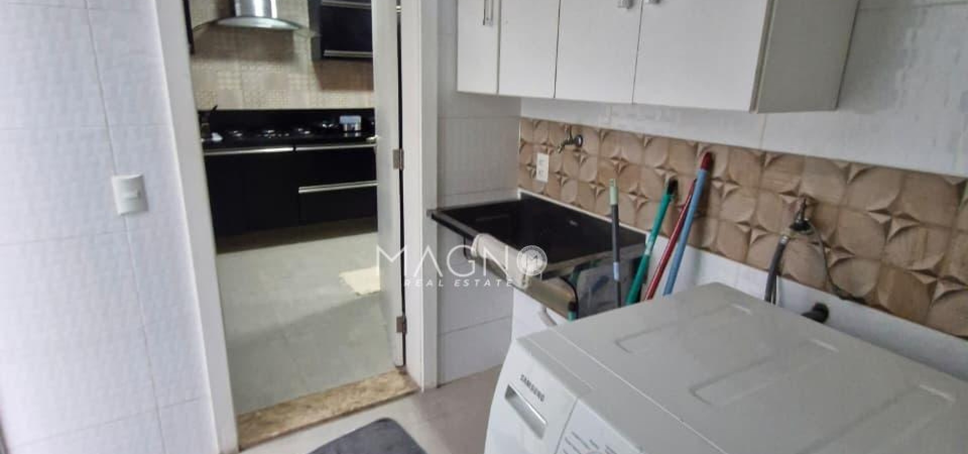 Imóvel para aluguel com 490 metros quadrados com 5 suítes.